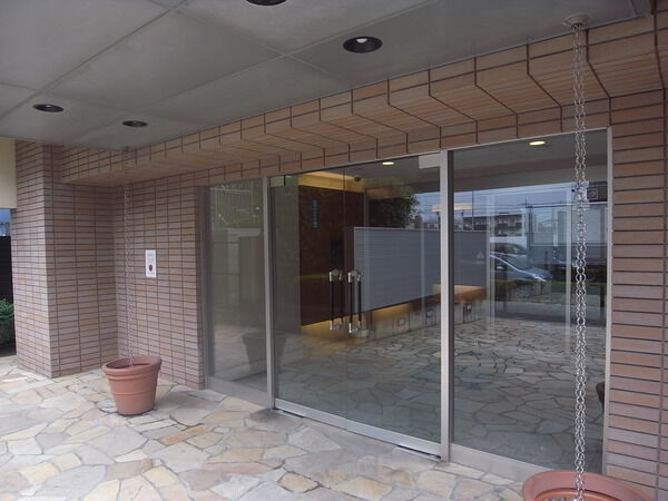 【ミオカステーロ篠崎】エントランス 【ミオカステーロ篠崎】エントランス