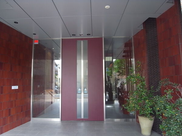 【アルファグランデ篠崎】エントランス 【アルファグランデ篠崎】エントランス