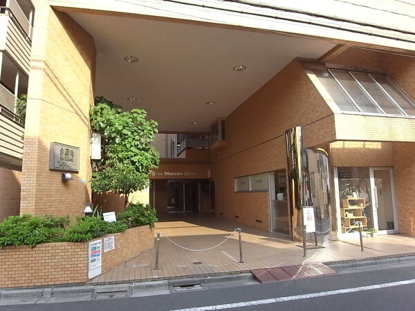 【ライオンズマンション平井駅前】エントランス