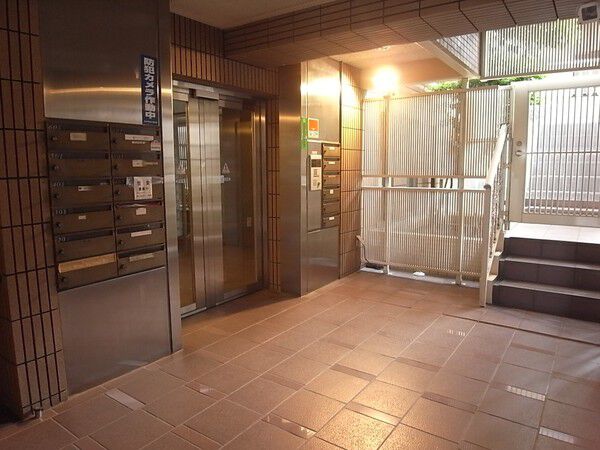 【レジェンド平井】エントランス