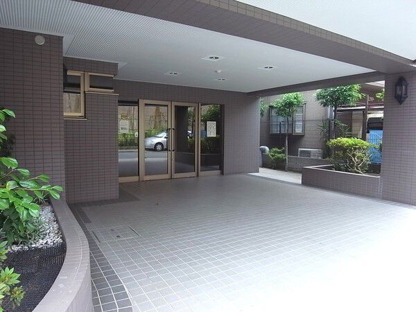 【セレナハイム平井アプレ】エントランス