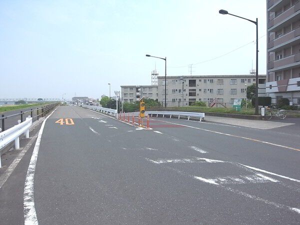 【ベルコート平井】前面道路