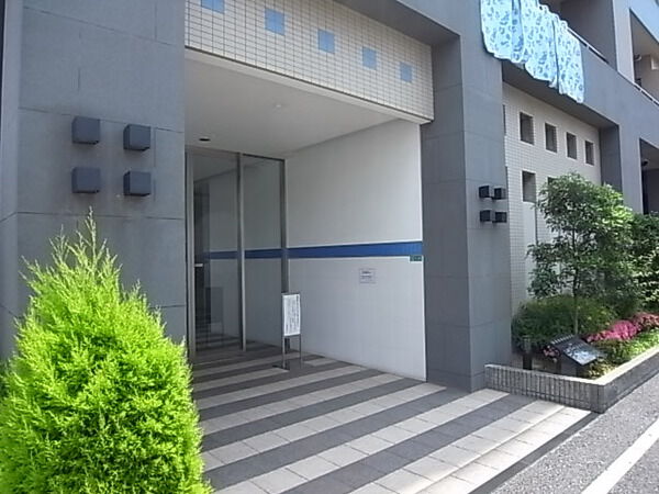 【ローヤルシティ船堀松江】エントランス 【ローヤルシティ船堀松江】エントランス