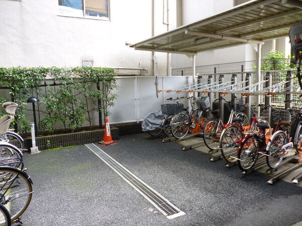 【ヴィルヌーブ入谷】駐輪場 【ヴィルヌーブ入谷】駐輪場