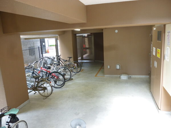【グランフォース蔵前】駐輪場