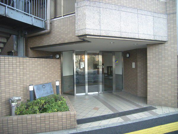 【朝日シティパリオ三ノ輪】エントランス1 【朝日シティパリオ三ノ輪】エントランス1