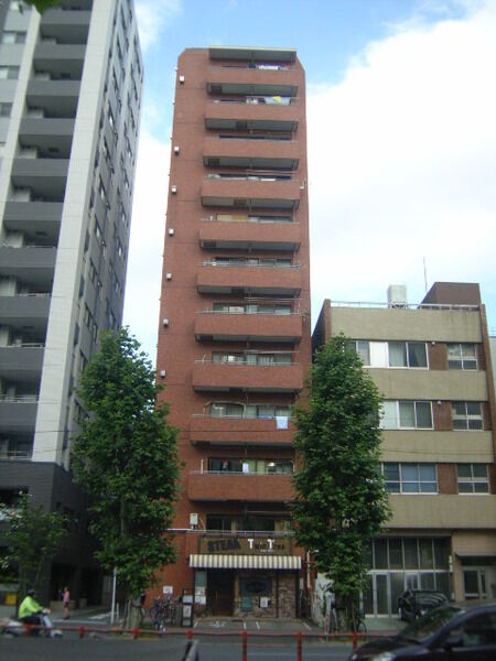 【ルーブル金杉】建物外観２