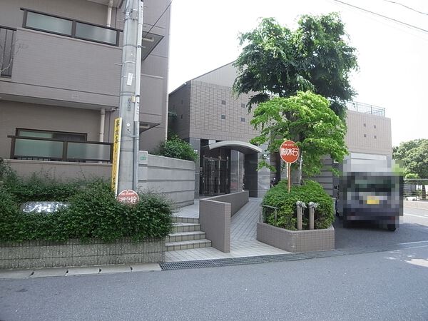 【シャリエ船橋夏見台】エントランス
