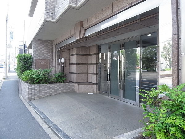 【レクセルマンション船橋夏見台】エントランス