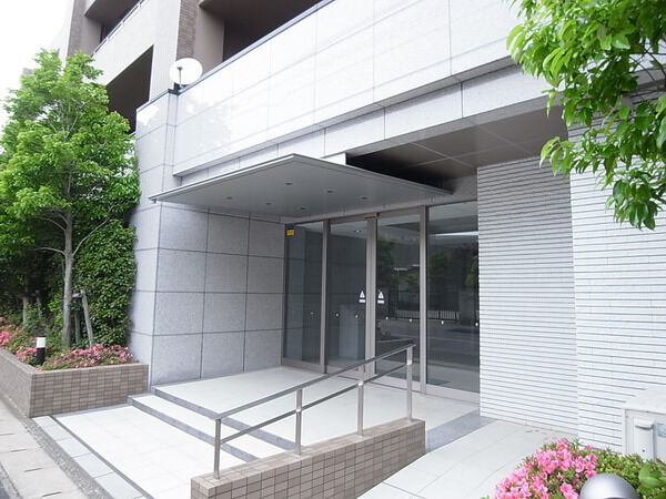 【サーパス船橋山手】エントランス