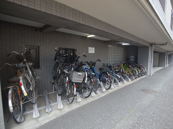 【ハートランド浦安】敷地内駐輪場