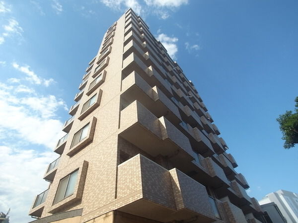 【ローヤルシティ柏】外観2