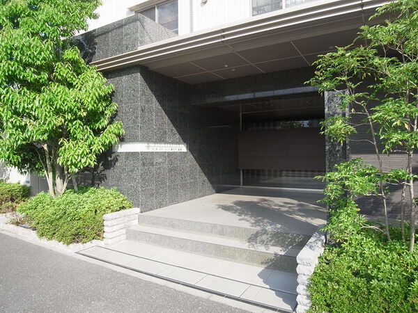 【デュオステーション東松戸1番館】エントランス