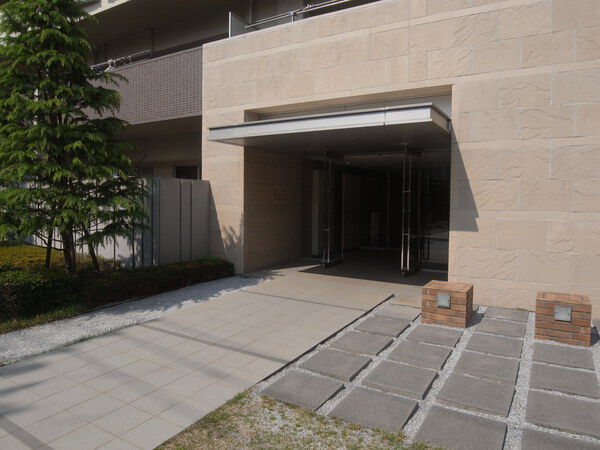 【ゼファー松戸ブランエッセ】エントランス 【ゼファー松戸ブランエッセ】エントランス