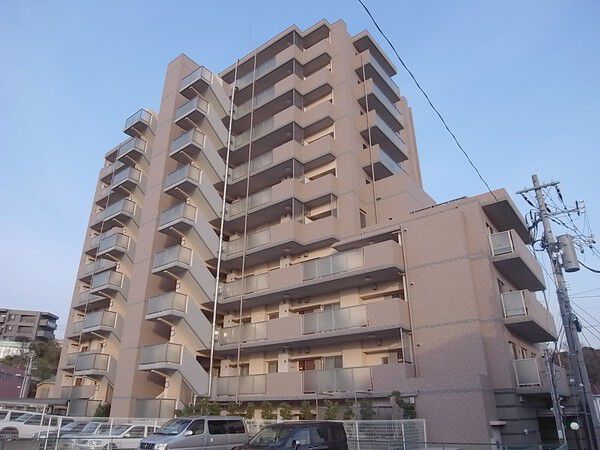 【ペルル松戸ＭＡＢＡＳＨＩ】外観写真