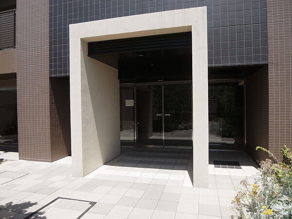 【パークホームズ南流山】メインエントランス