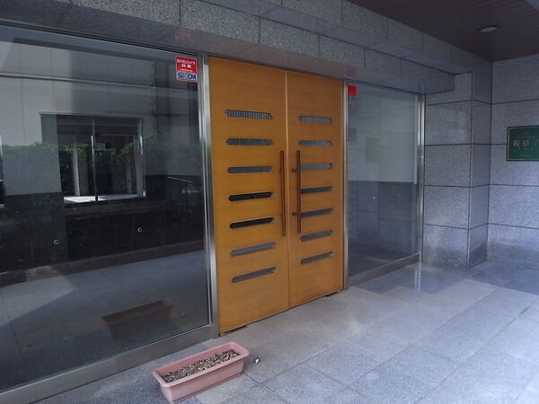 【アイディーコート我孫子弐番館】エントランス