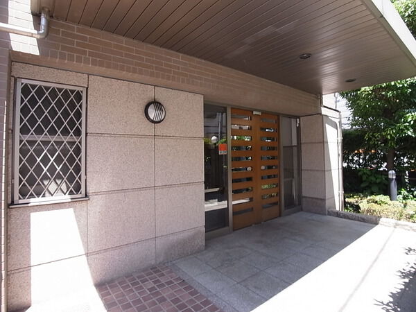 【アクティス菊川プレヴィア】エントランス