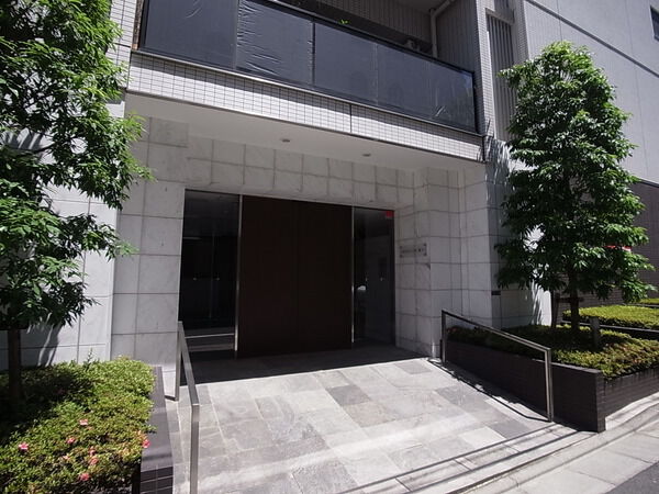 【プレミアムキューブ菊川】エントランス