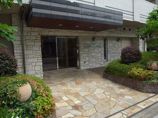 【グローベルザスイート森下】エントランス 【グローベルザスイート森下】エントランス