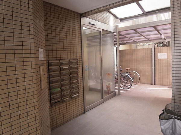 【ストークマンション森下】エントランス