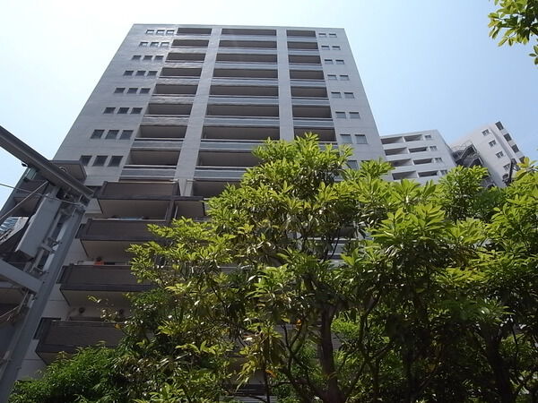 【ライオンズ三ノ輪フェアマークス】外観