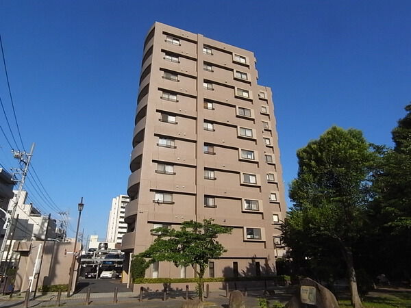 【エンゼルパークサイド町屋】外観