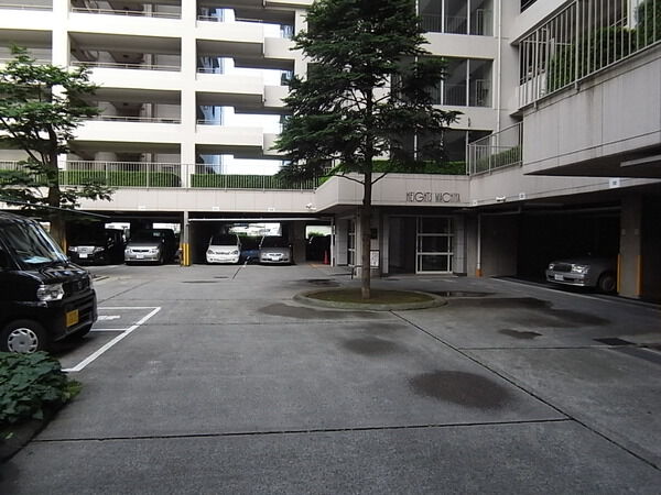 【ハイツ町屋】アプローチ