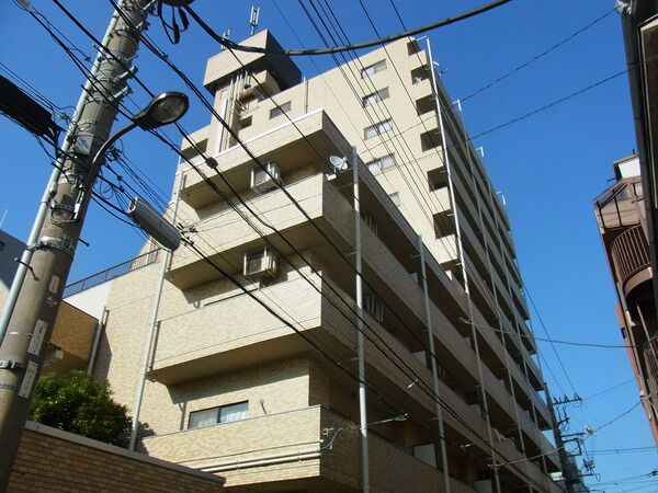 【ライオンズマンション南千住】外観