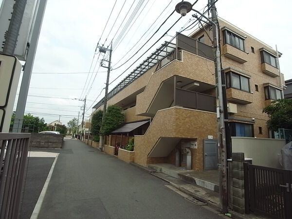 【ライオンズマンション花小金井】外観