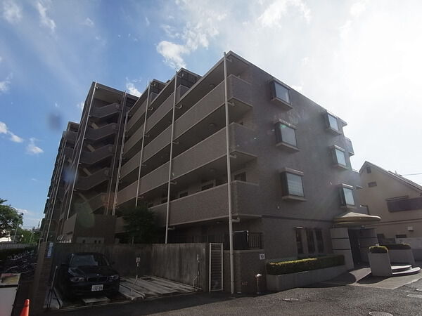 【ライオンズマンション小金井公園】外観