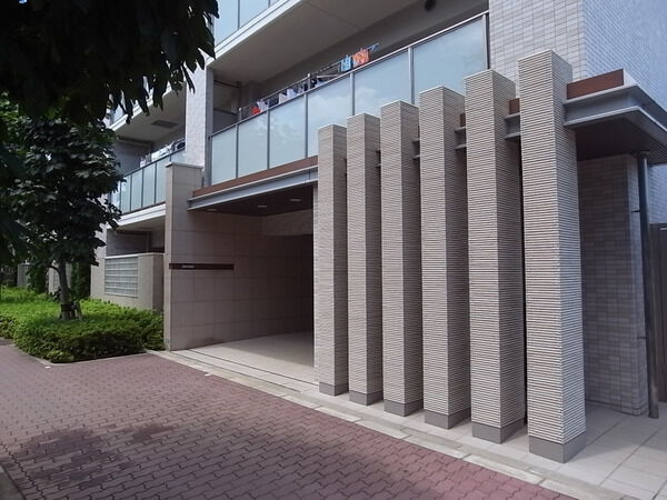 【プラウド光が丘】エントランス外観 【プラウド光が丘】エントランス外観