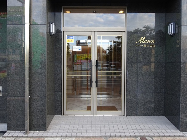 【マノー新江古田】エントランス