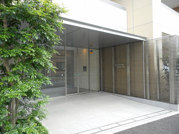 【クラッシィハウス江古田の森】エントランス
