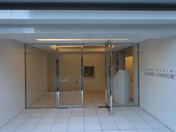 【アイディーコート練馬グランコンフォール】エントランス