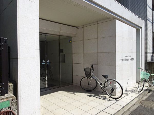 【ヴィークコート豊玉サウス】エントランス