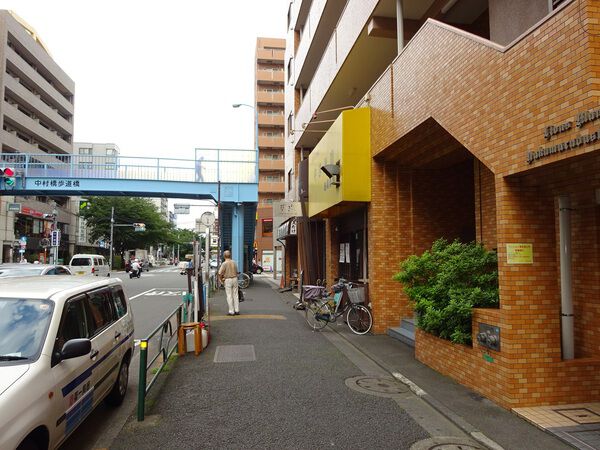 【ライオンズマンション中村橋駅前】前面道路 【ライオンズマンション中村橋駅前】前面道路