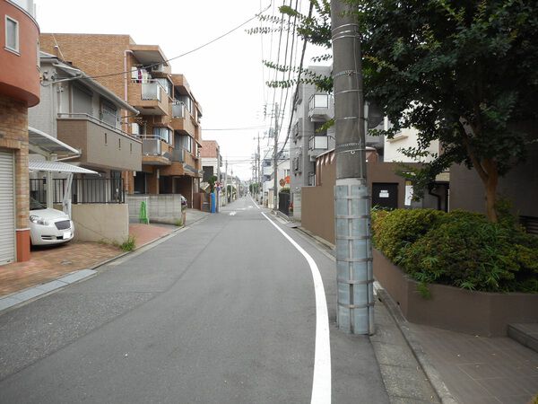 【キャニオンビュー氷川台】前面道路