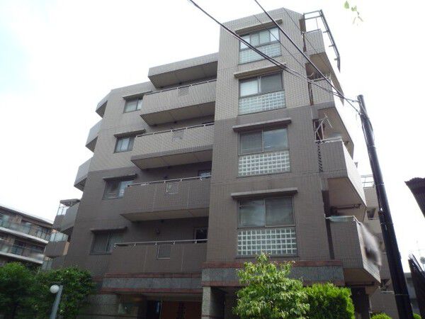 【ヴェルビュ大泉中央公園】外観