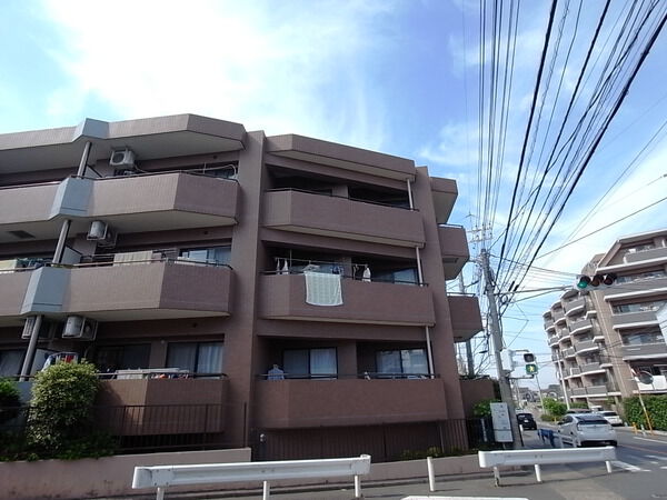 【サンハイツ成増】外観