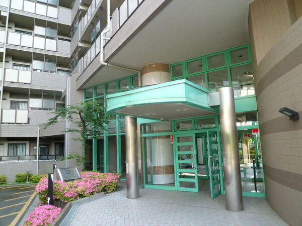 【レクセル和光】エントランス付近