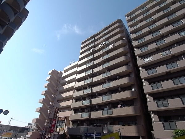 【グリーンプラザ和光参番館】外観