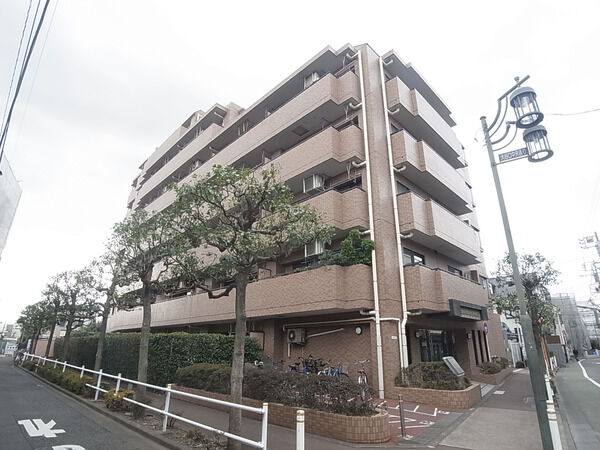 【ライオンズガーデン千川】外観写真