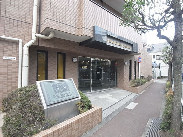 【ライオンズガーデン千川】エントランス