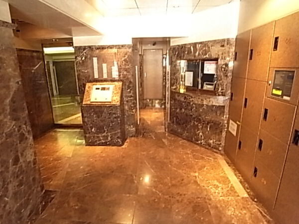 【シャルムコート池袋ノースタワー】エントランス