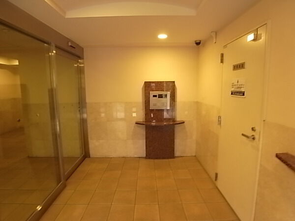 【セザール千川駅前】エントランス