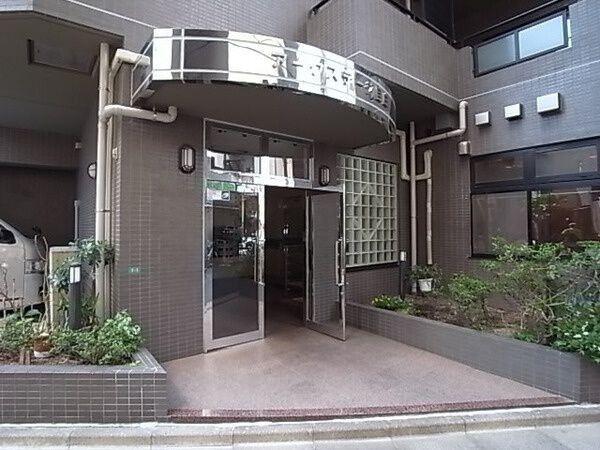 【アークステージ目白】エントランス