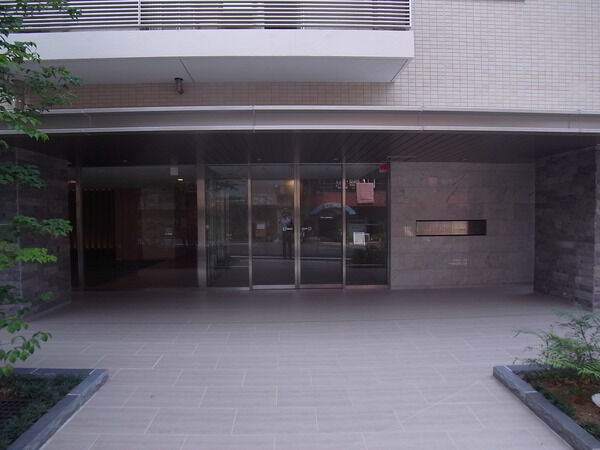 【ルフォン南大塚ザ・レジデンス】エントランス