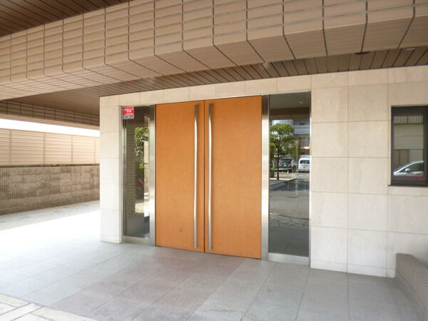 【マイキャッスル赤羽リバーステージ】エントランス 【マイキャッスル赤羽リバーステージ】エントランス