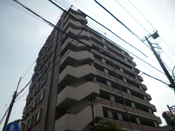 【朝日シティパリオ十条】外観